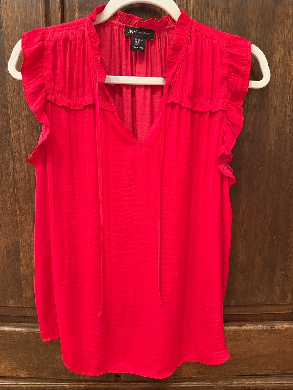 Jones New York Ruffle Sleeve V-Neck Women's Top in Bright Red XS